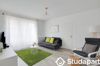 Chambre - 9 m² - 1 pièce