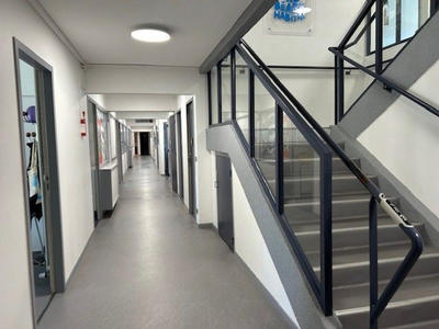 Immeuble - 1 220 m²