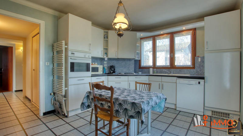 Maison - 138 m² - 6 pièces