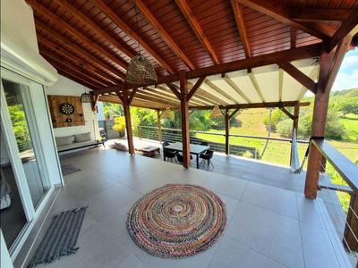 Maison - 76 m² - 3 pièces