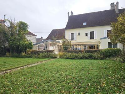 Maison bourgeoise - 227 m² - 9 pièces
