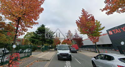 Entrepôt - 2 400 m²