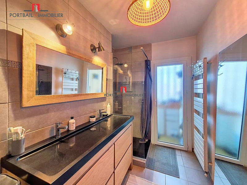 Appartement - 81 m² - 4 pièces