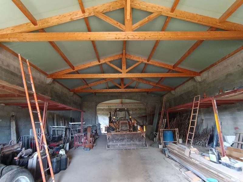 Maison - 200 m² - 2 pièces