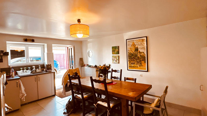 Maison - 180 m² - 6 pièces