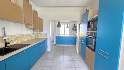 Maison - 166 m² - 6 pièces