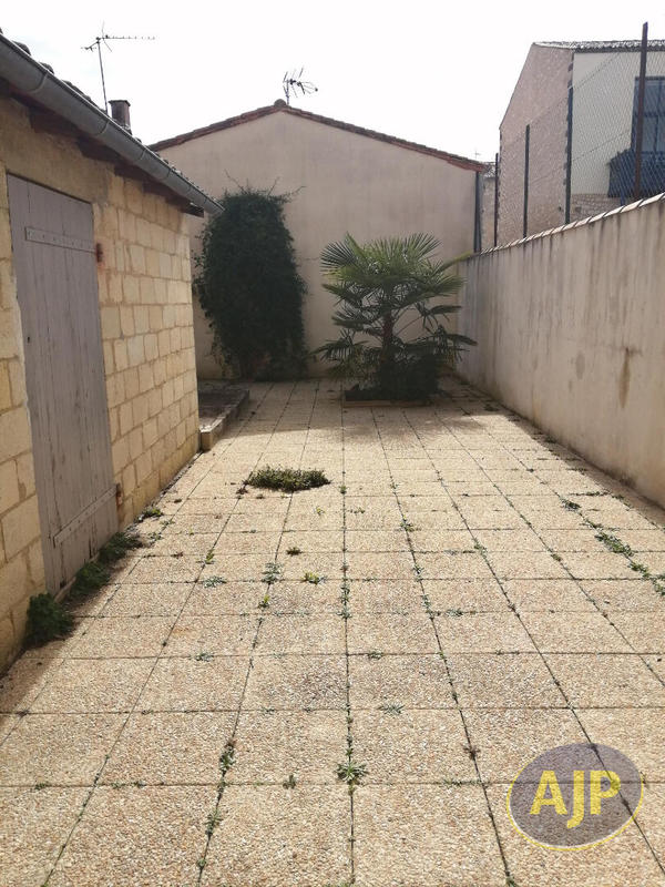 Local commercial - 99 m²