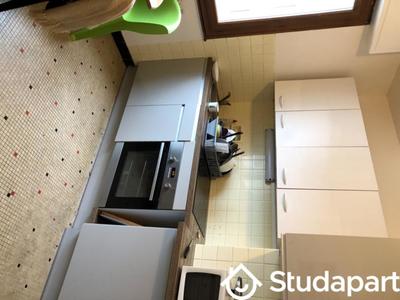 Chambre - 13 m² - 1 pièce