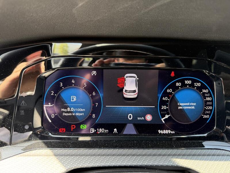 Volkswagen Golf 8 R-Line 1.5 eTSI 150ch Dsg7