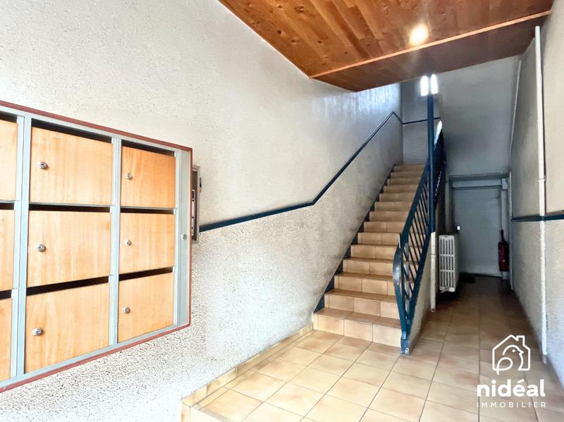Appartement - 80 m² - 4 pièces