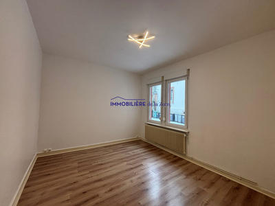 Appartement - 94 m² - 4 pièces