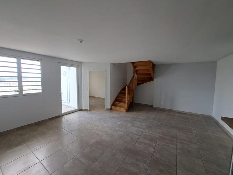 Appartement - 111 m² - 4 pièces