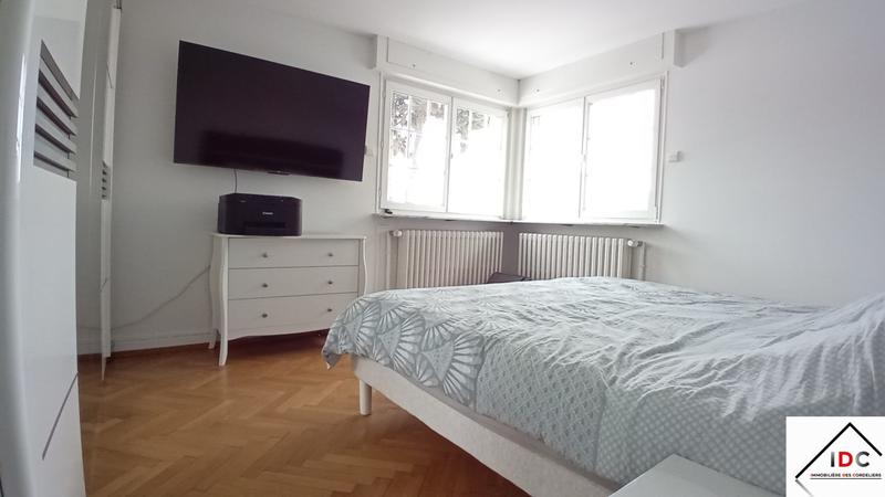 Maison - 96 m² - 5 pièces