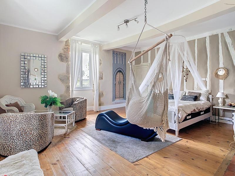 Villa - 342 m² - 8 pièces