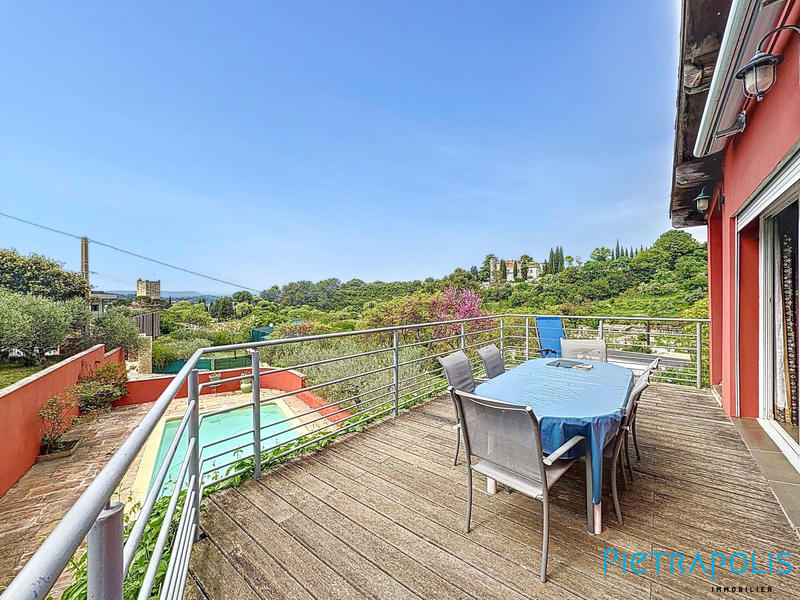 Maison - 164 m² - 4 pièces