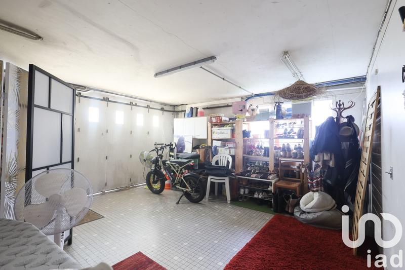 Maison - 234 m² - 8 pièces