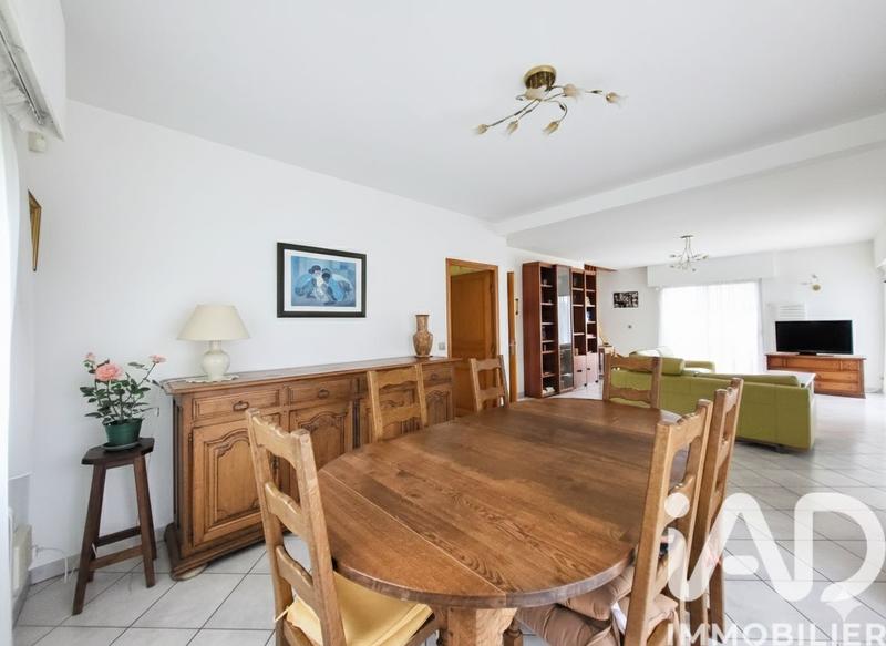 Maison - 192 m² - 8 pièces