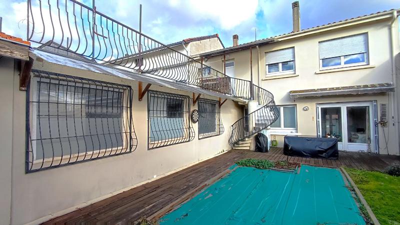 Maison - 117 m² - 6 pièces