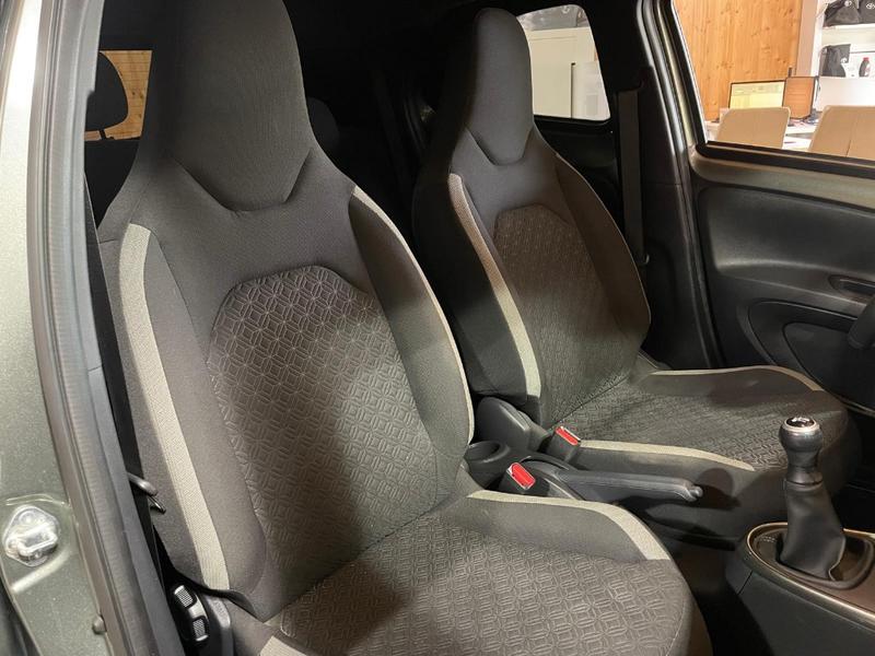 Toyota aygo x 1.0 Vvt-I 72 My23 Design