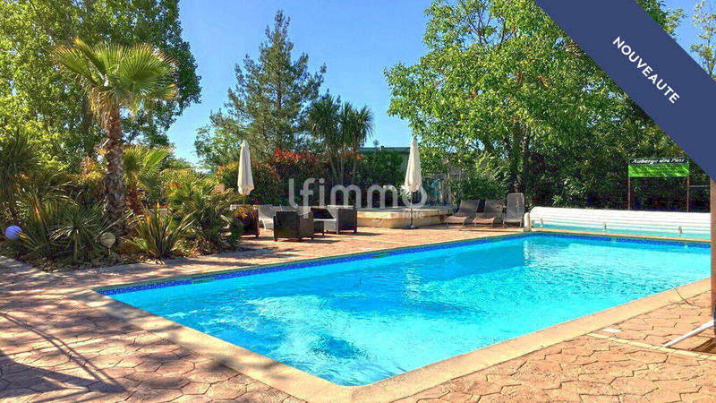 Bureau - 880 m² - 27 pièces