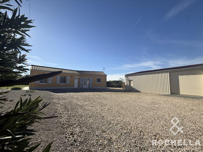 Maison - 102 m² - 5 pièces