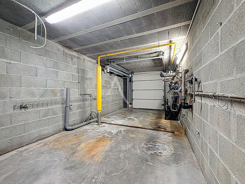 Local d'activité / Entrepôt - 800 m²