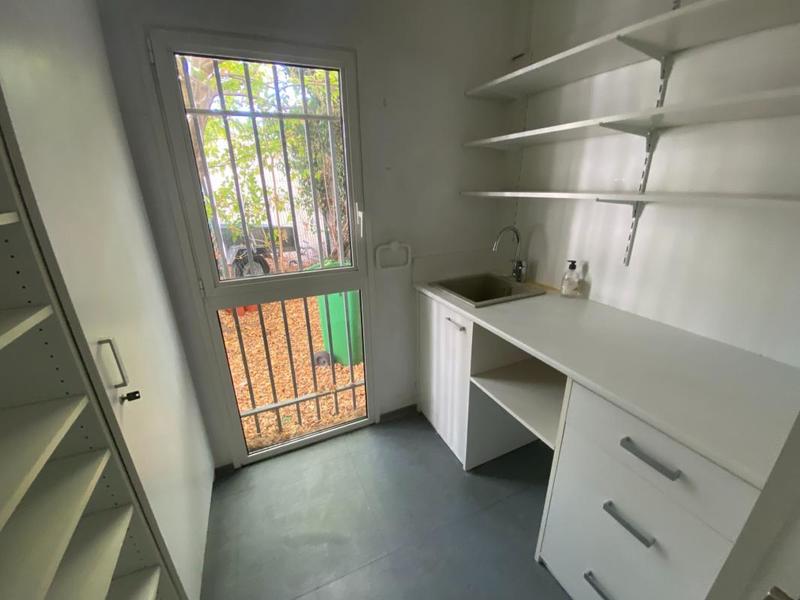 Local commercial - 158 m² - 3 pièces