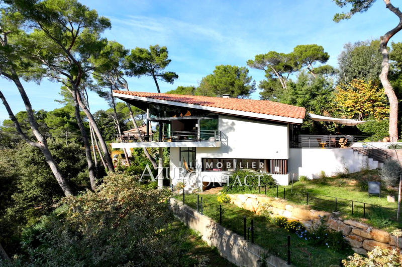 Villa - 245 m² - 6 pièces