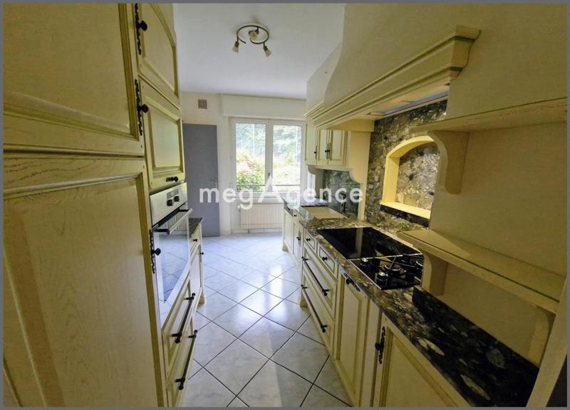 Appartement - 94 m² - 3 pièces