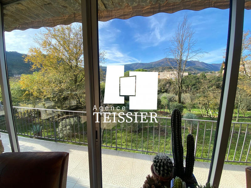 Maison - 181 m² - 6 pièces