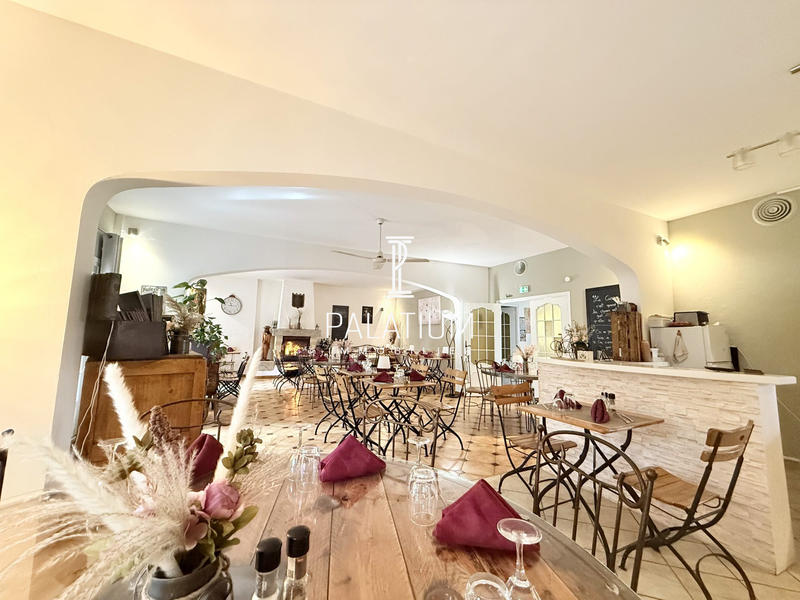 Fonds de commerce - 300 m²