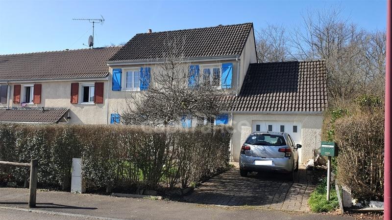 Maison - 105 m² - 5 pièces