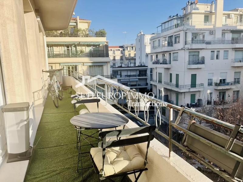 Appartement - 105 m² - 5 pièces