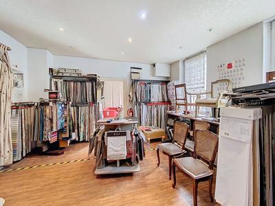 Appartement - 135 m² - 5 pièces