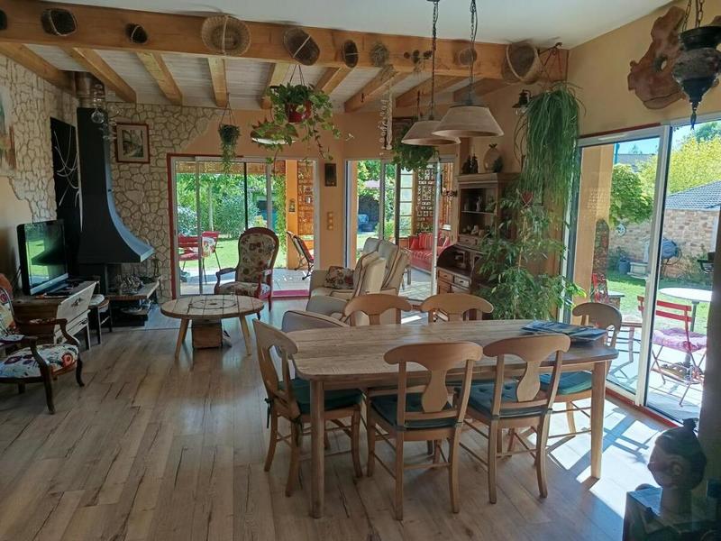 Maison - 136 m² - 6 pièces