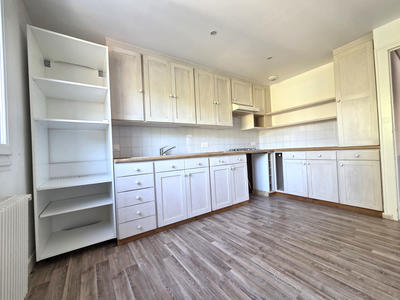 Maison de village - 150 m² - 8 pièces