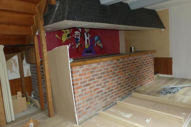 Maison - 270 m² - 10 pièces