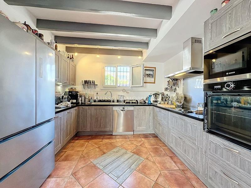 Maison traditionnelle - 215 m² - 5 pièces