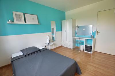 Appartement - 79 m² - 1 pièce