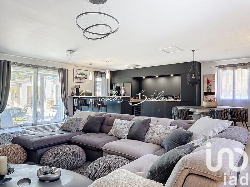 Maison - 188 m² - 5 pièces