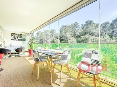 Appartement - 75 m² - 3 pièces