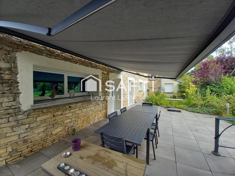 Maison - 396 m² - 14 pièces