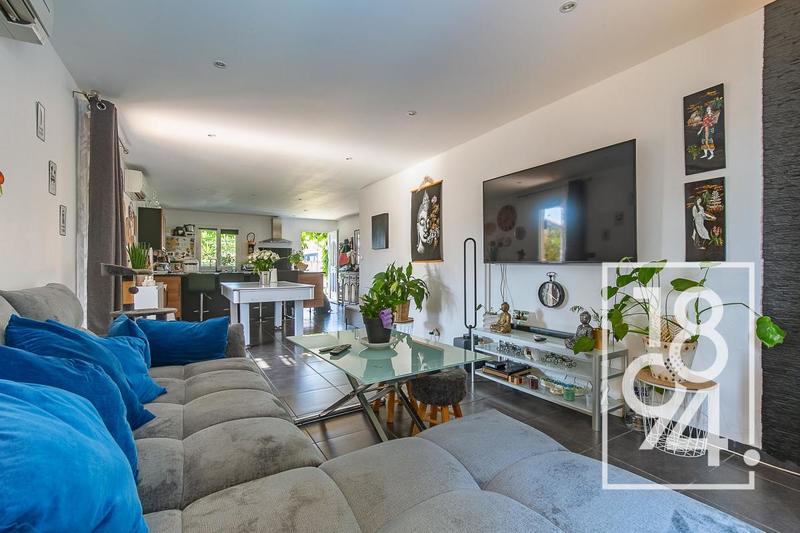 Maison - 106 m² - 5 pièces