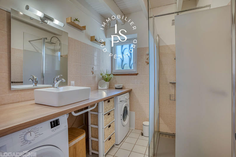 Maison - 192 m² - 6 pièces