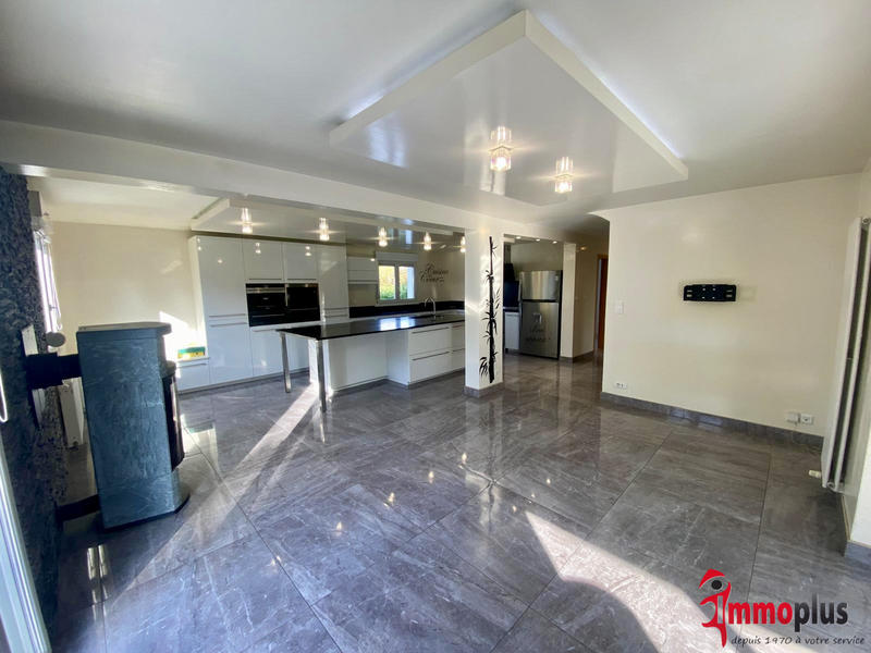 Maison - 150 m² - 8 pièces