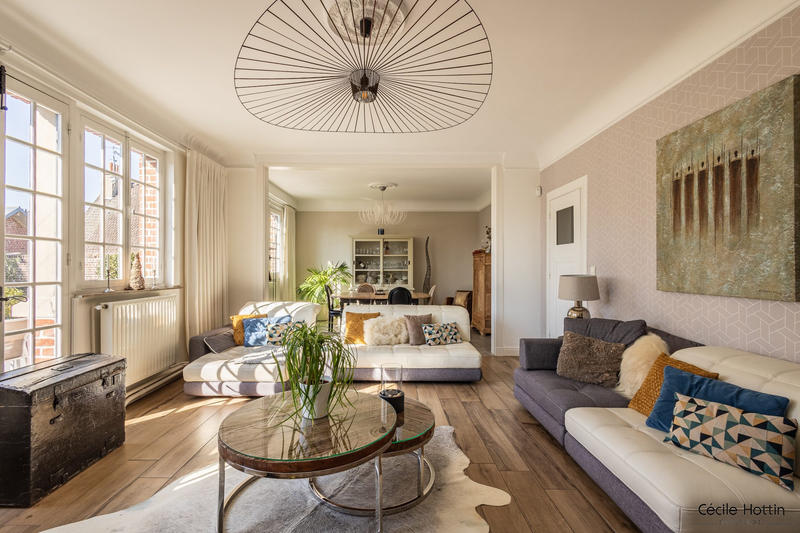 Maison ancienne - 260 m² - 8 pièces