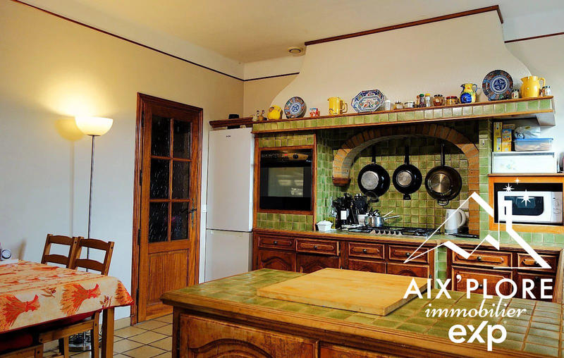 Mas - 417 m² - 7 pièces