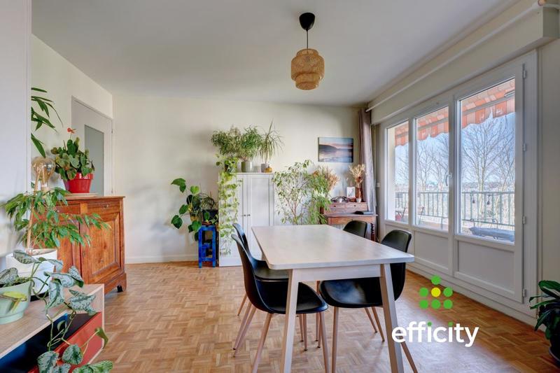 Appartement - 85 m² - 4 pièces