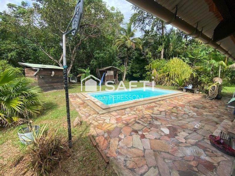 Maison - 180 m² - 6 pièces