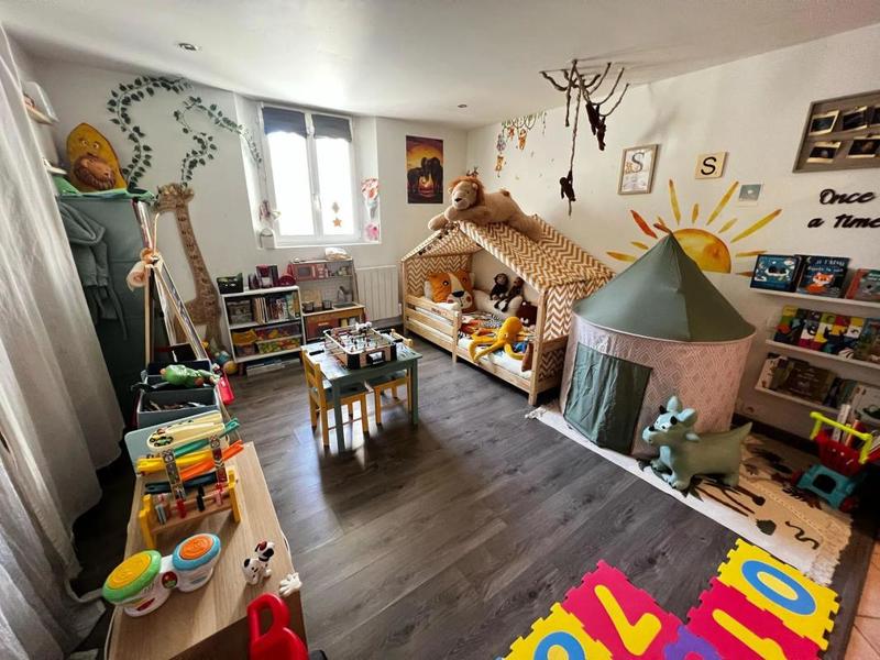 Maison - 145 m² - 5 pièces